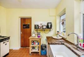 6 bedroom, Terraced House for sale