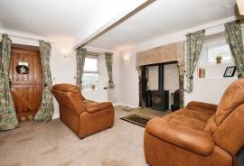 2 bedroom, Terraced House for sale