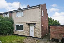 3 bedroom, Semi-detached house for sale