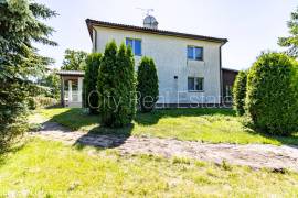 Detached house for rent in Jurmala, 620.00m2