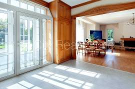 Detached house for rent in Jurmala, 400.00m2