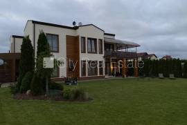 Detached house for rent in Riga district, 235.00m2