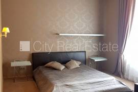 Apartment for rent in Riga, 165.00m2