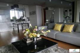 The Met Sathorn - Furnished Modern Two Bedroom Condo within Walking Distance to BTS Chong Nonsi