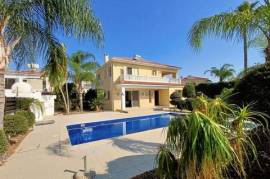 Mesmerizing 4 bed Detached Villa for Sale in Pervolia Larnaca next to the beach