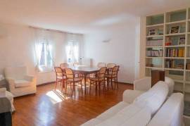 Two bedrooms apartment with rooftop terrace for sale in San Marco, Venice