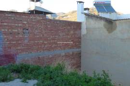 Urban plot of 135 m2 located in a residential area of Algarrobo (Málaga)