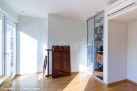 Apartment for sale in Riga, 286.60m2