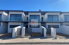 3 bedroom villa in modern architecture band