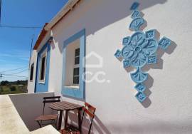 2 bedroom house in Porches with authentic Algarve charm