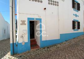 2 bedroom house in Porches with authentic Algarve charm