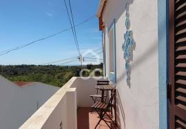 2 bedroom house in Porches with authentic Algarve charm