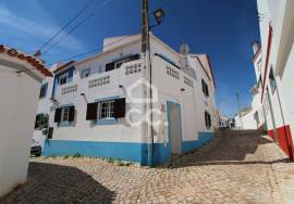 2 bedroom house in Porches with authentic Algarve charm