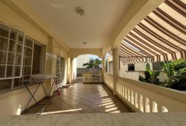 Luxury 5 Bed Villa For sale in Flic En Flac