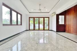 Luxury 5 Bed Villa For Sale in Pelawatte, Battaramulla Sri