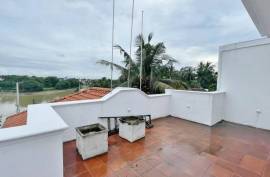 Luxury 5 Bed Villa For Sale in Pelawatte, Battaramulla Sri