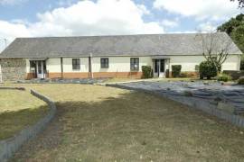 Detached Country House with Outbuilding