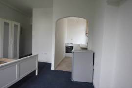 Studio to rent Melrose Ave, Willesden Green NW2