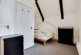 3 bed barn conversion to rent Coventry Road, London E1