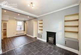 2 bedroom, Terraced House for sale