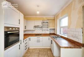 2 bedroom, Terraced House for sale