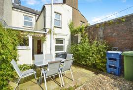 3 bedroom, Terraced House for sale