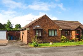 2 bedroom, Bungalow for sale