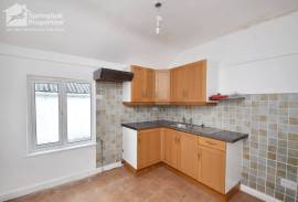 5 bedroom, Terraced House for sale