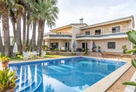 7 Bedrooms - Villa - Alicante - For Sale - MLSC1068583