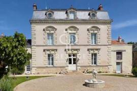 Delightful Loire manor house with gites set in almost an acre of land, with pool and successful income stream, Situated in the lovely village of Saint Macaire du Bois, this property is perfectly posit...