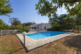 2 bedrooms villa for sale with pool and garden