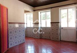 4 Bedroom House with Garage - Praia da Vitória