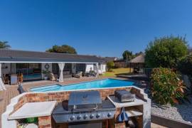 Luxury 3 Bed Home For Sale In Johannesburg South