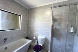 Luxury 3 Bed Apartment For Sale In Johannesburg South