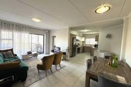 Luxury 3 Bed Apartment For Sale In Johannesburg South