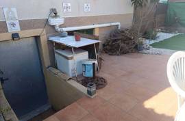 Property in quiet urbanization, in Castalla (Alicante)