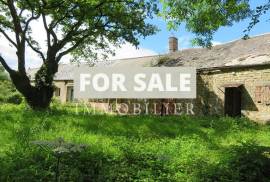 Longere Style Country House with Outbuilding