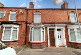 2 bedroom, Terraced House for sale