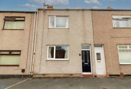 2 bedroom, Terraced House for sale