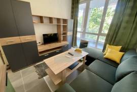 Newly built studio, 31 m2, in Villa Mart...