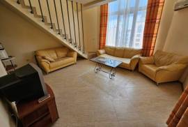 2 BED 2 BATH maisonette, 119 sq.m., in P...