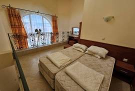 2 BED 2 BATH maisonette, 119 sq.m., in P...