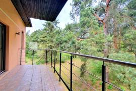 Detached house for rent in Jurmala, 369.00m2