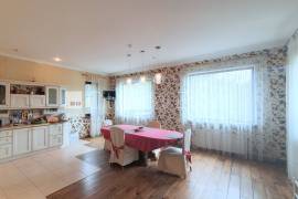 Detached house for sale in Jurmala, 369.00m2