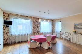 Detached house for sale in Jurmala, 369.00m2