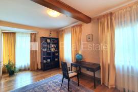 Detached house for sale in Jurmala, 369.00m2