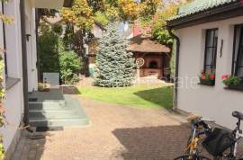 Detached house for rent in Jurmala, 220.00m2