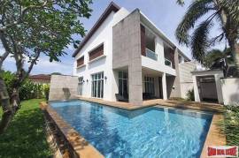 Oxygen Bangtao - Three Bedroom Duplex Pool Condo just 17 mins walk to Bang Tao Beach