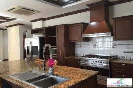 Windmill Village - Luxury House with Pool, 5 bedroom, 4 bathroom near Mega Bangna, Bangkok Pattana School