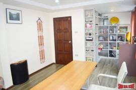 Leo Classic Place - Large Three Storey Family Townhouse on Sukhumvit 39